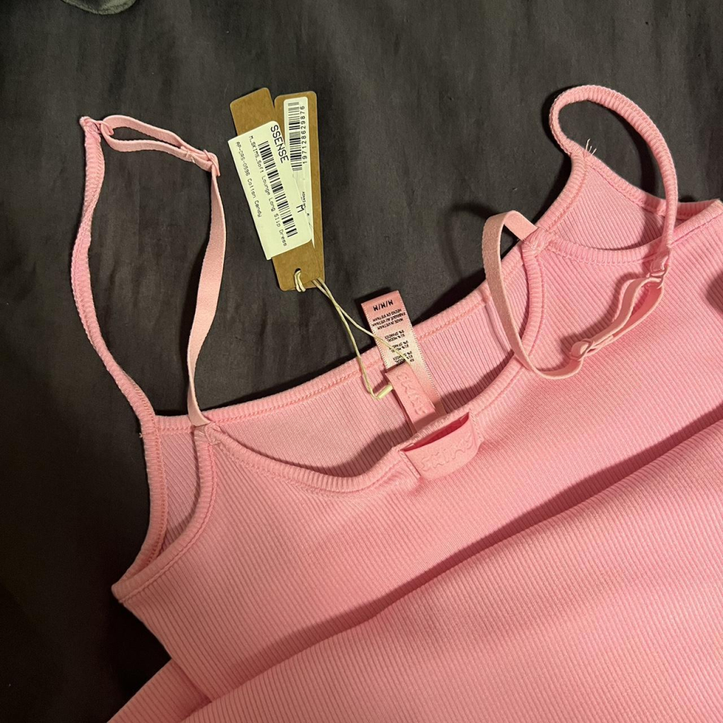 Skims Women's Pink Dress - Image 2