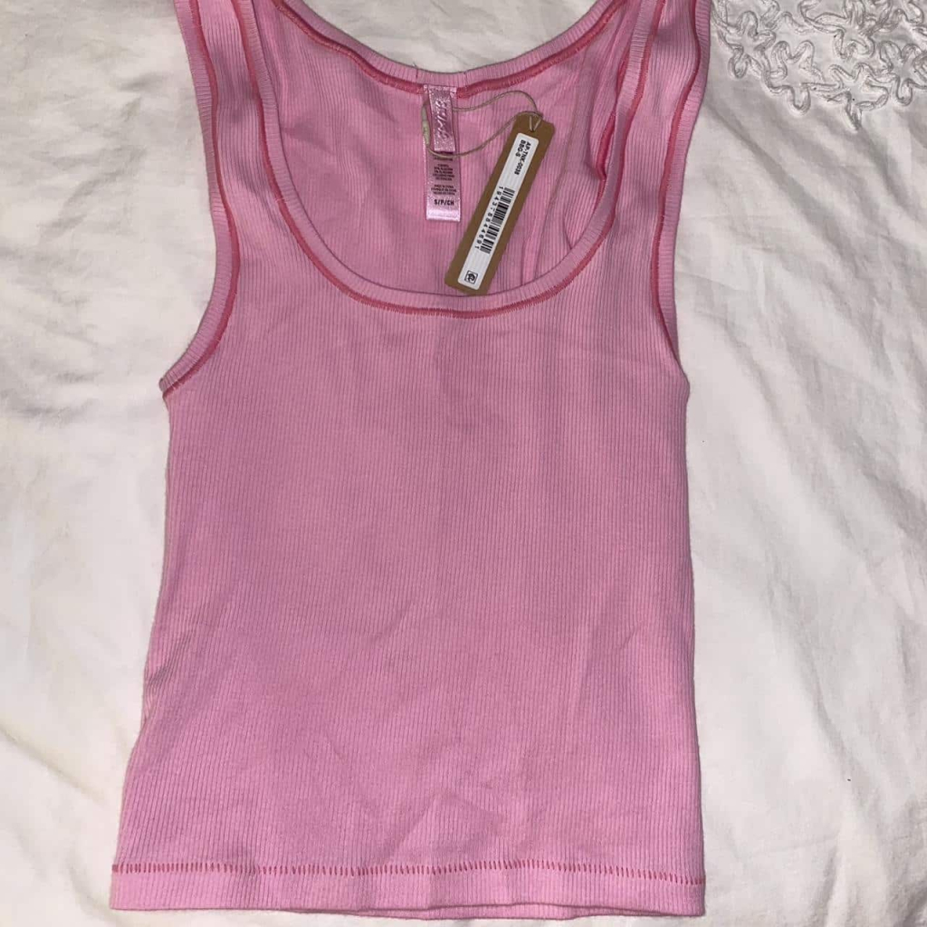 Skims Women's Pink Pajamas - Image 3