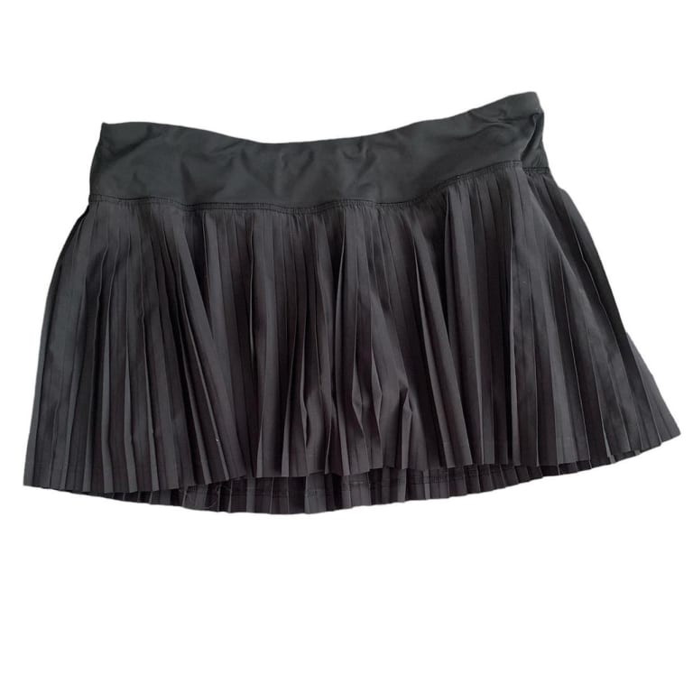 black lululemon tennis skirt