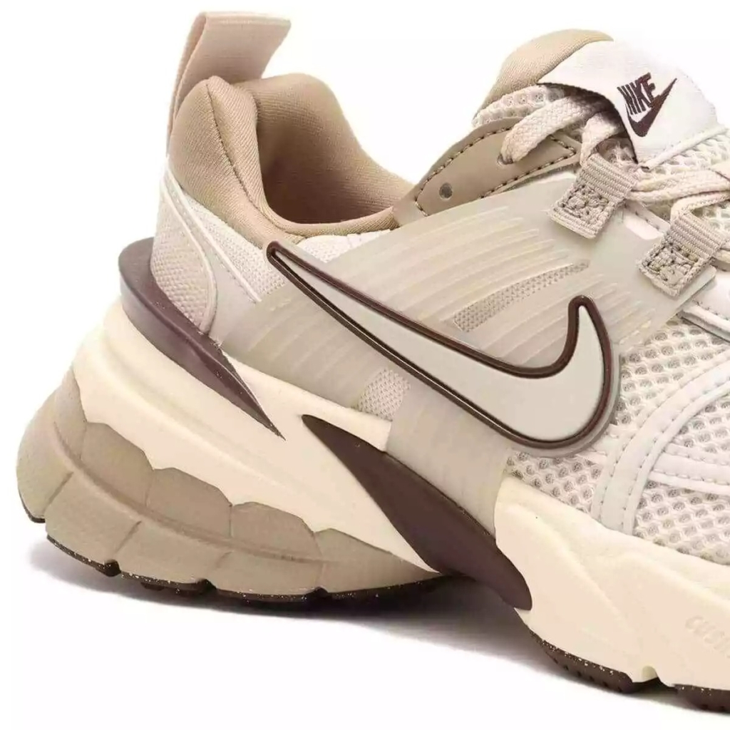 Nike V2K Run Light Khaki - Image 7