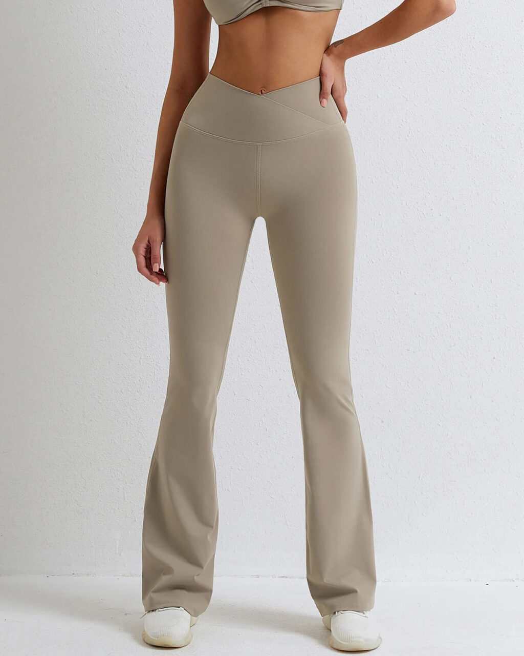Flared Crossover Waistband Leggings - Image 11