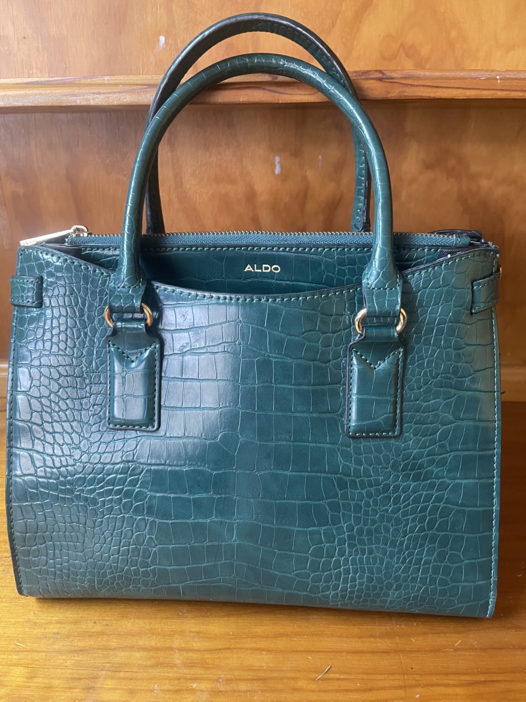 Women’s hand bag