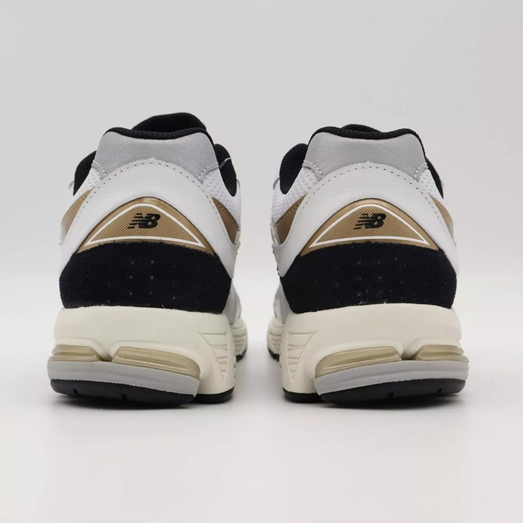 New Balance 2002R White and Gold Metallic - Image 6