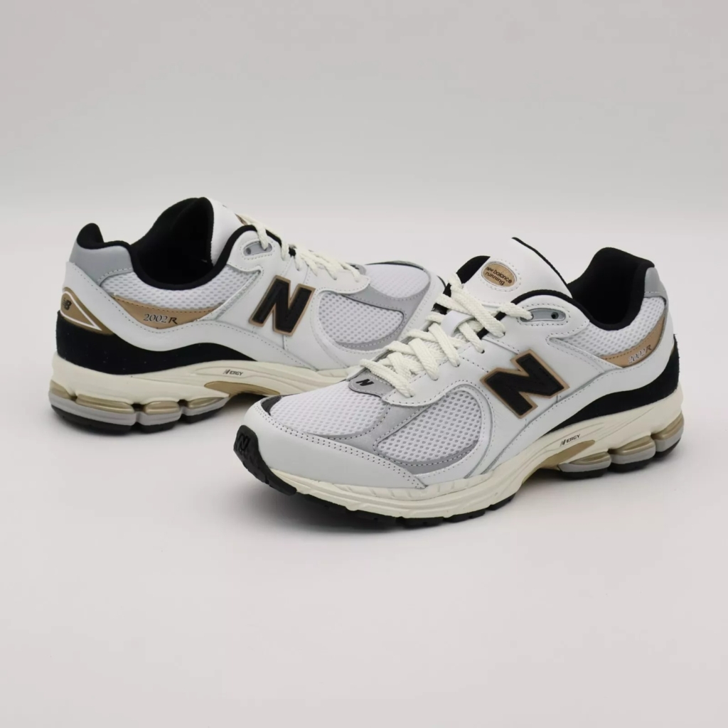New Balance 2002R White and Gold Metallic - Image 7