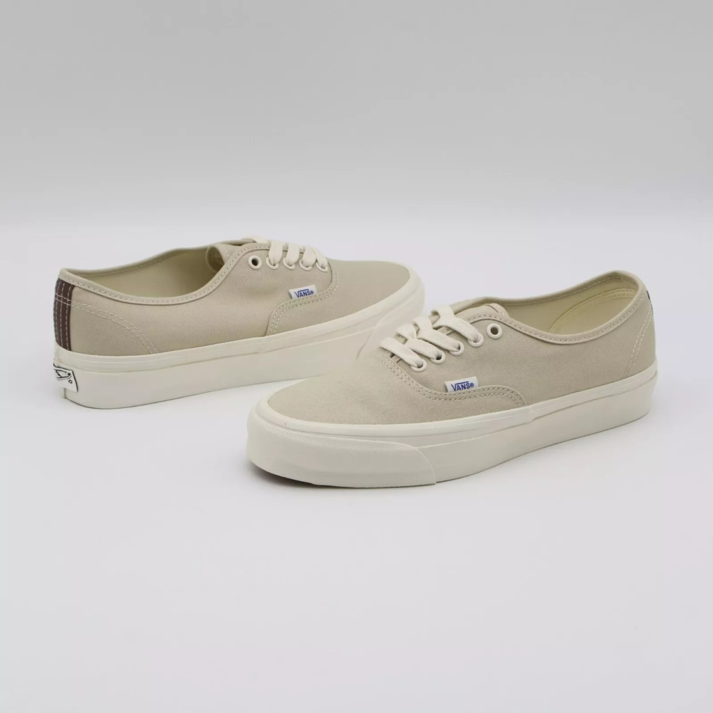 Vans Reissue 44 Canvas Castle Wall - Image 7