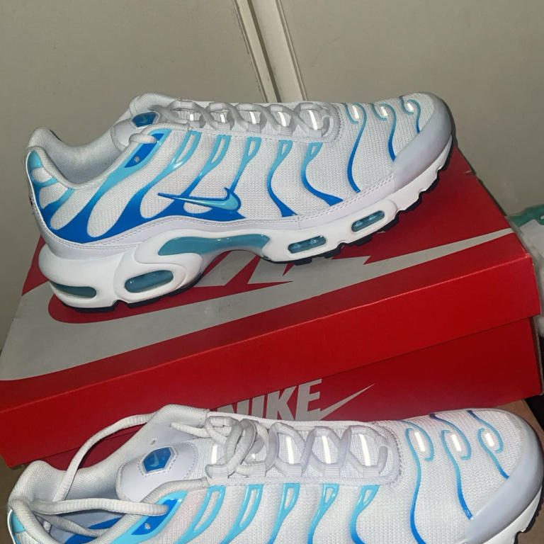 Nike tn “Dreams” US10