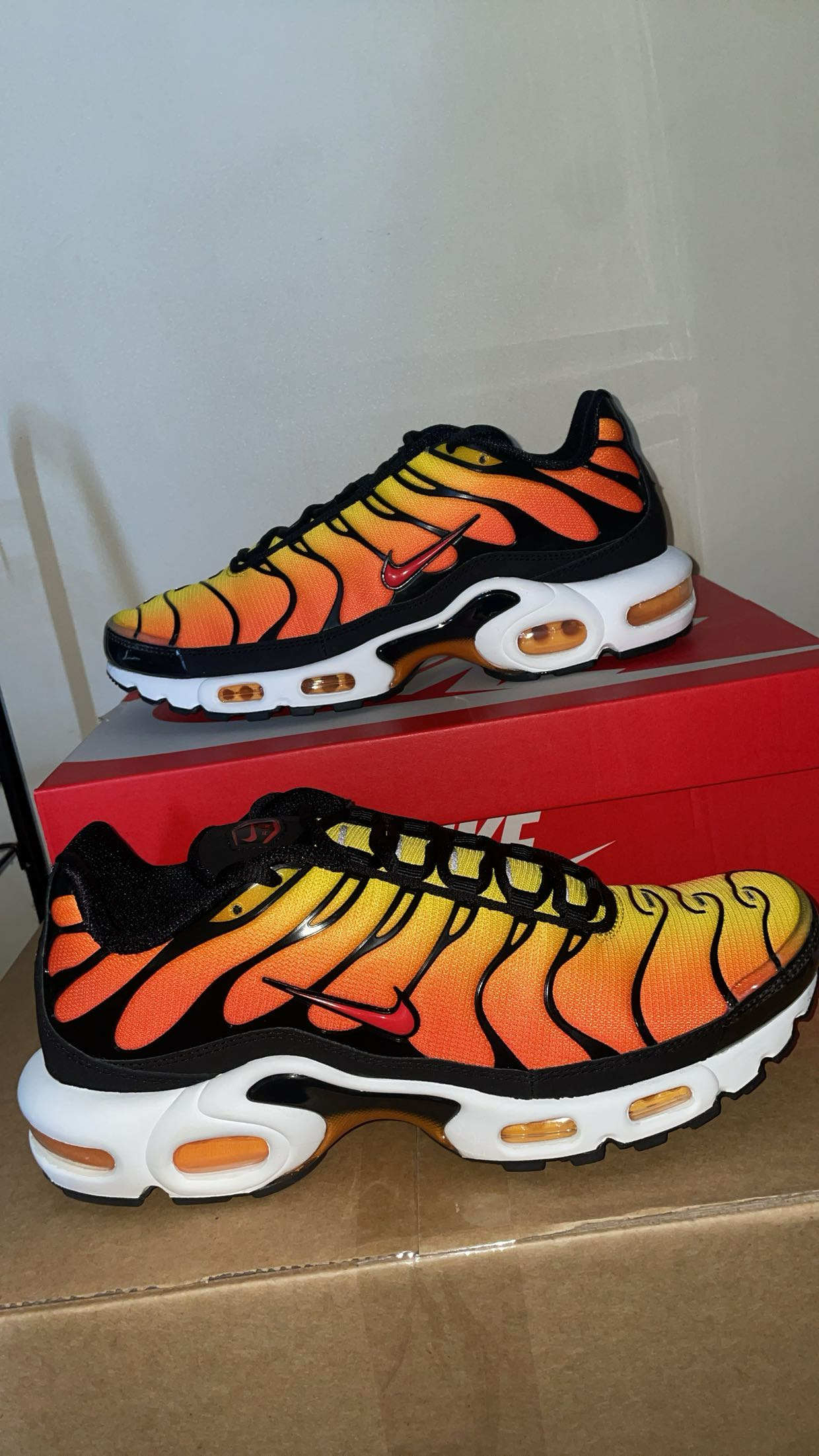Nike tn “Sunset” US9